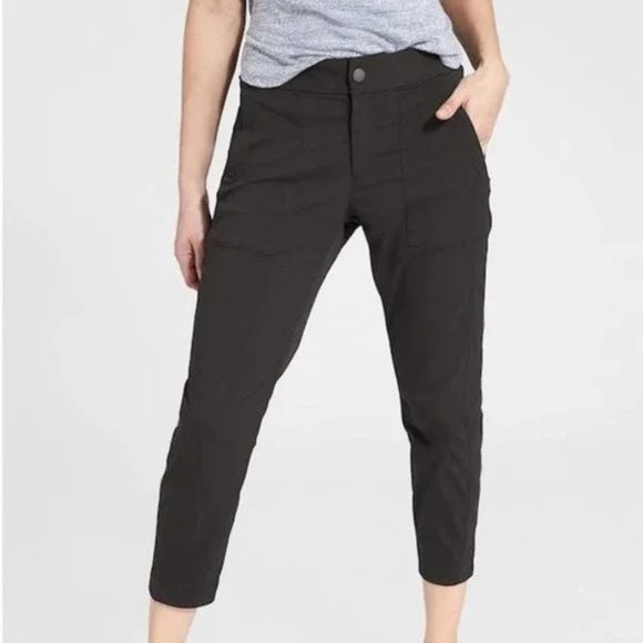Athleta Pants - Athleta Black Trekkie Crop Hiking Outdoor Pants Size 12